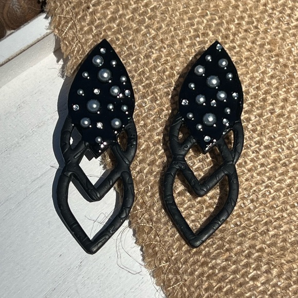 Pearls and Gems Collection - Picture 2 of 2